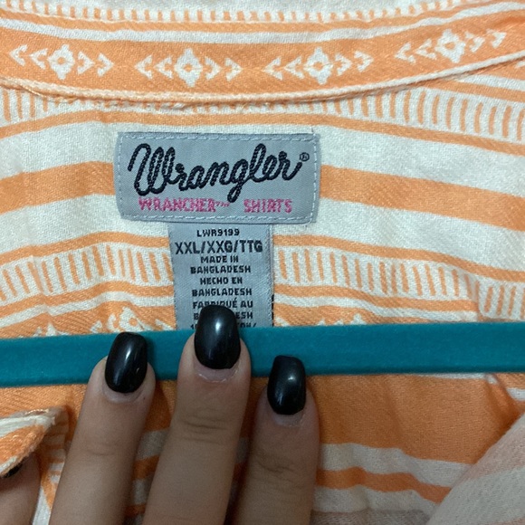 Wrangler Button Down - Picture 2 of 6